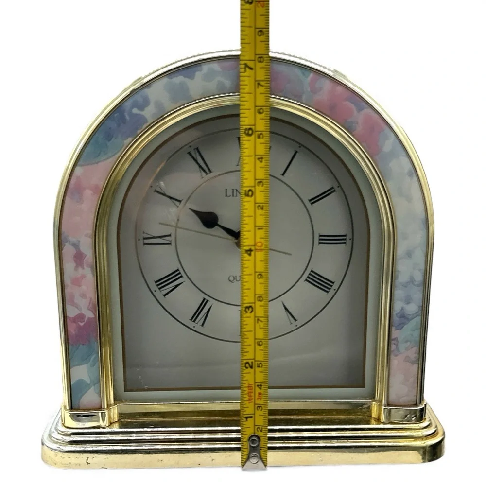 Vintage Linden Quartz Gold and Floral Accent‎ Desk Clock